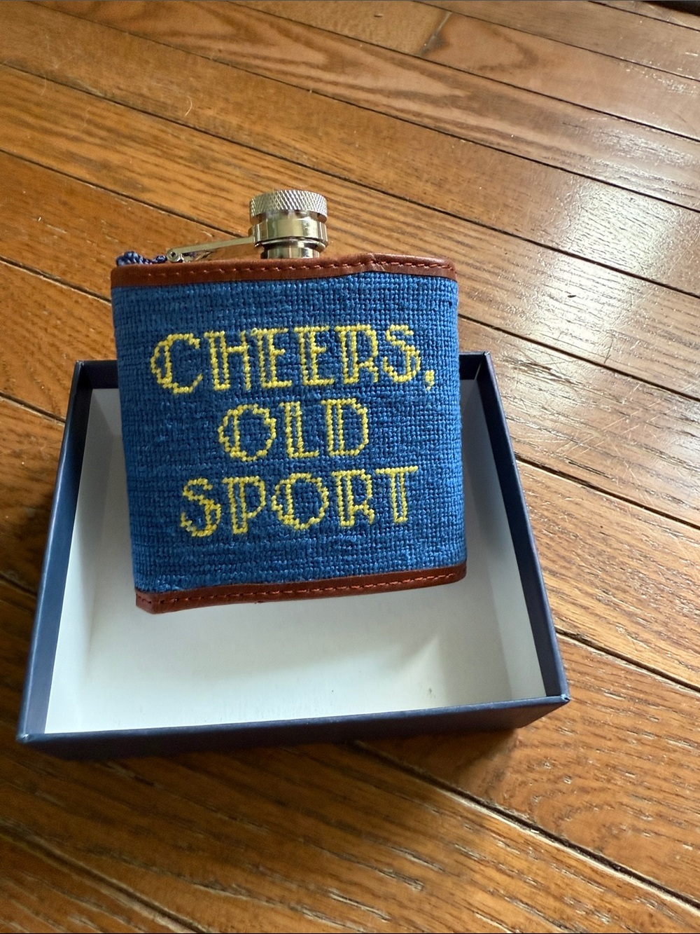 NWT Brooks Brothers flask - Picture 4 of 4